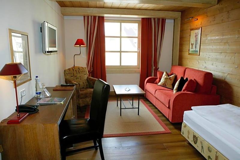 Hotel Gasthof Alte Post Holzkirchen image