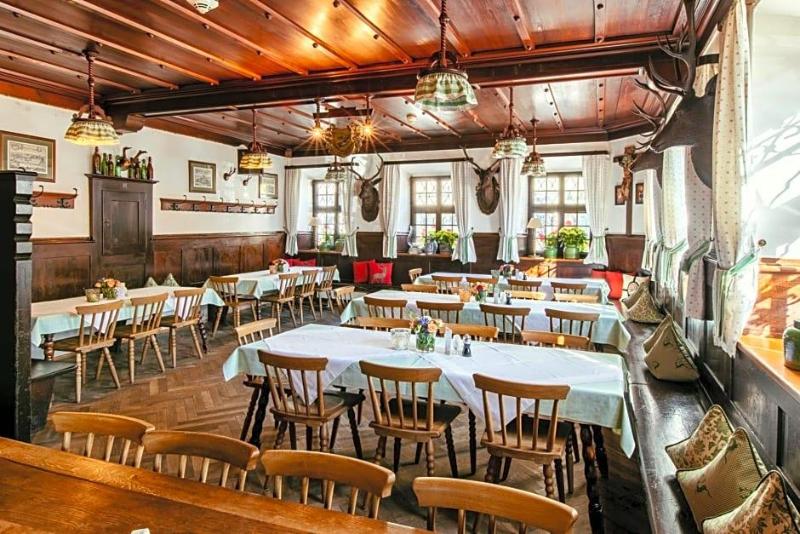 Hotel Gasthof Alte Post Holzkirchen image