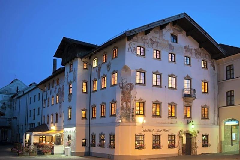 Hotel Gasthof Alte Post Holzkirchen image