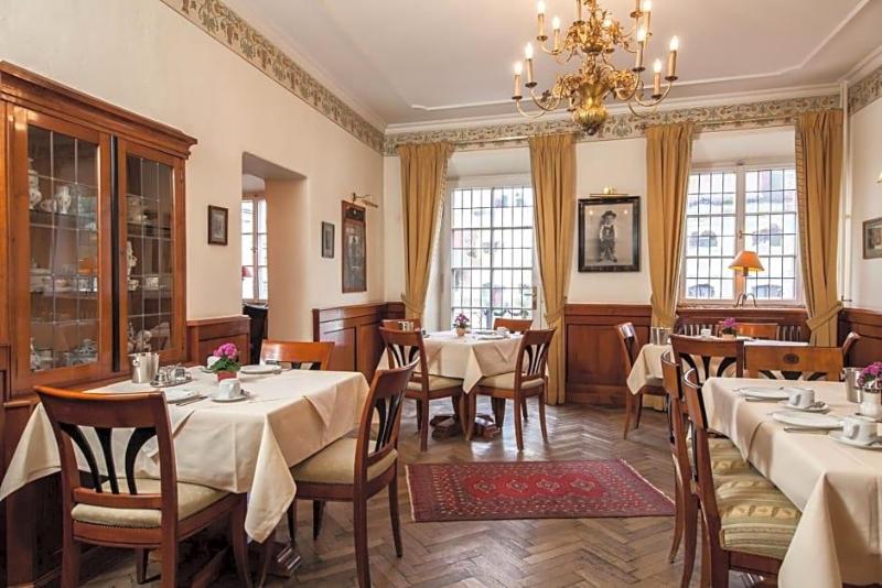 Hotel Gasthof Alte Post Holzkirchen image