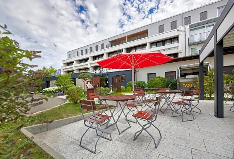 Hotel Schv?nbuch image