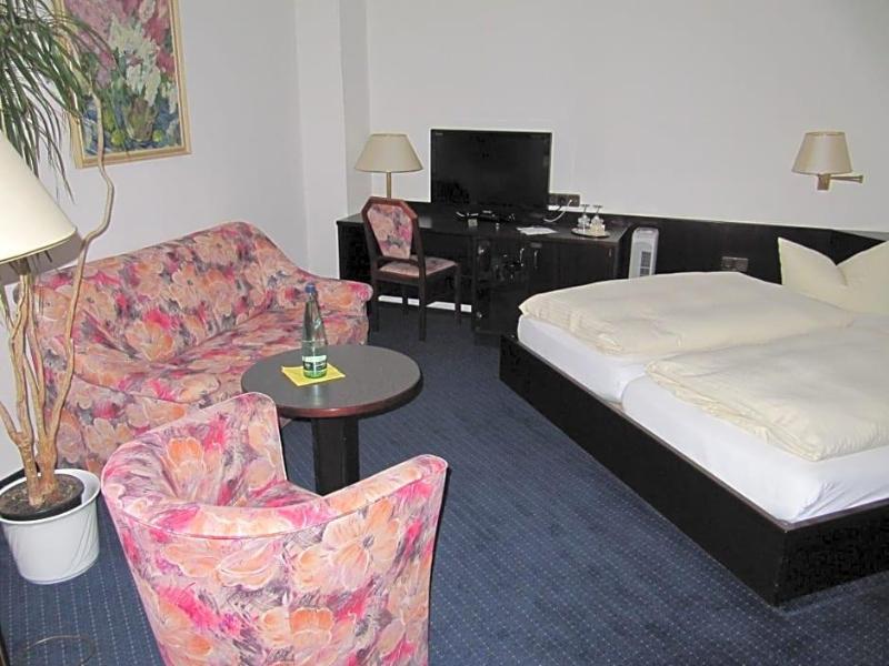 Hotel Wettin image