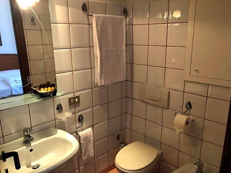 Hotel Saini image