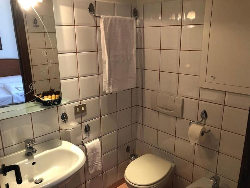 Hotel Saini image