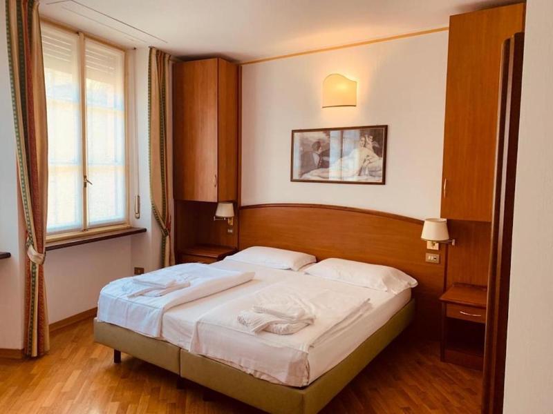 Hotel Saini image