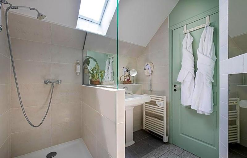 La Marine De Loire Hôtel & Spa image
