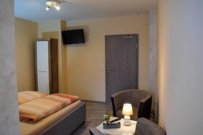 Hotel - Bistro - 3-eck image