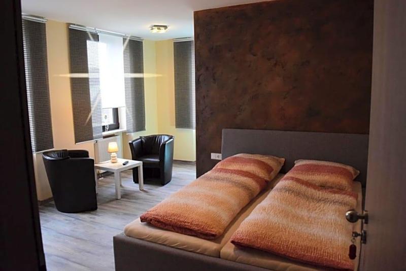 Hotel - Bistro - 3-eck image