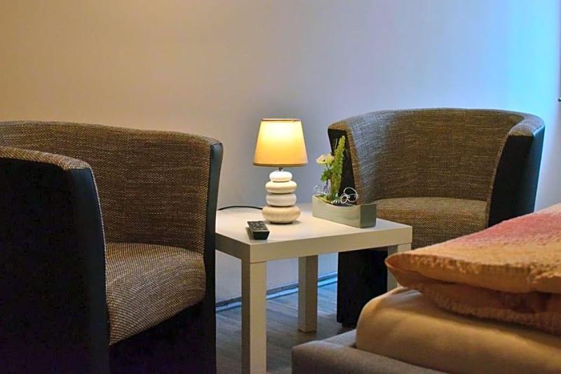 Hotel - Bistro - 3-eck image