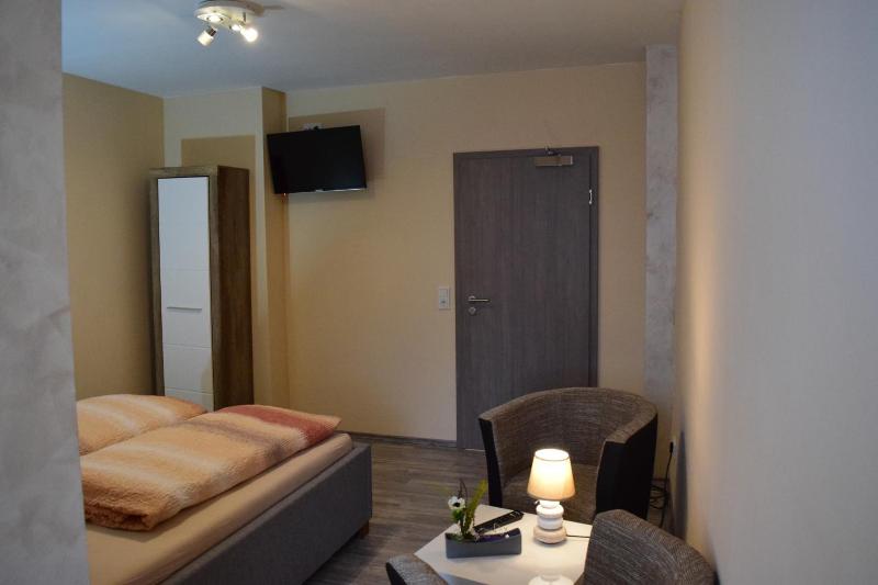 Hotel - Bistro - 3-eck image