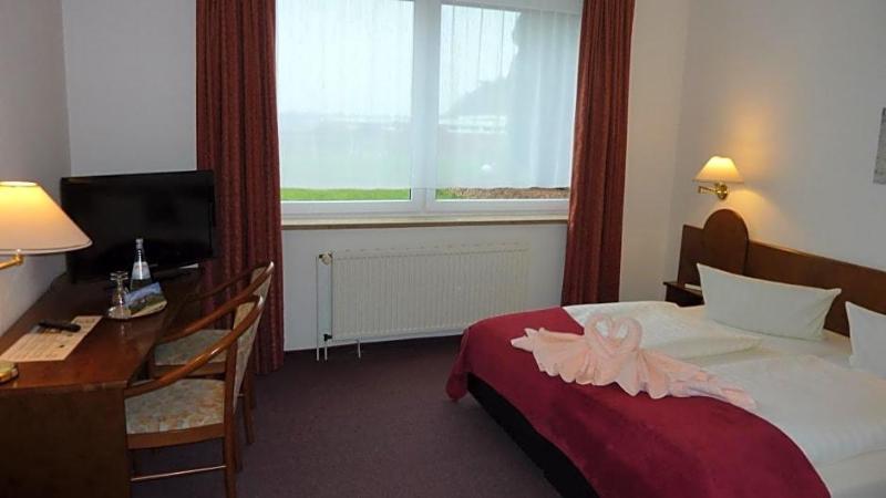 Heidehotel Herrenbrvºcke image