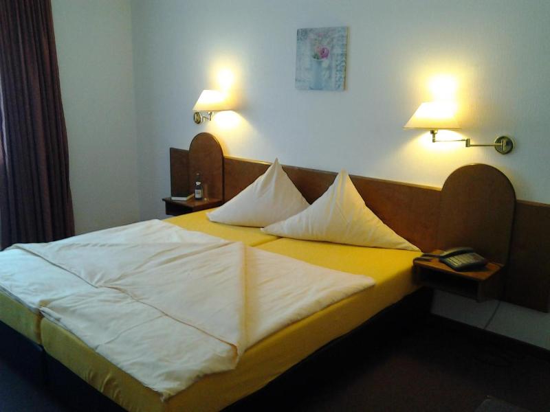 Heidehotel Herrenbrvºcke image