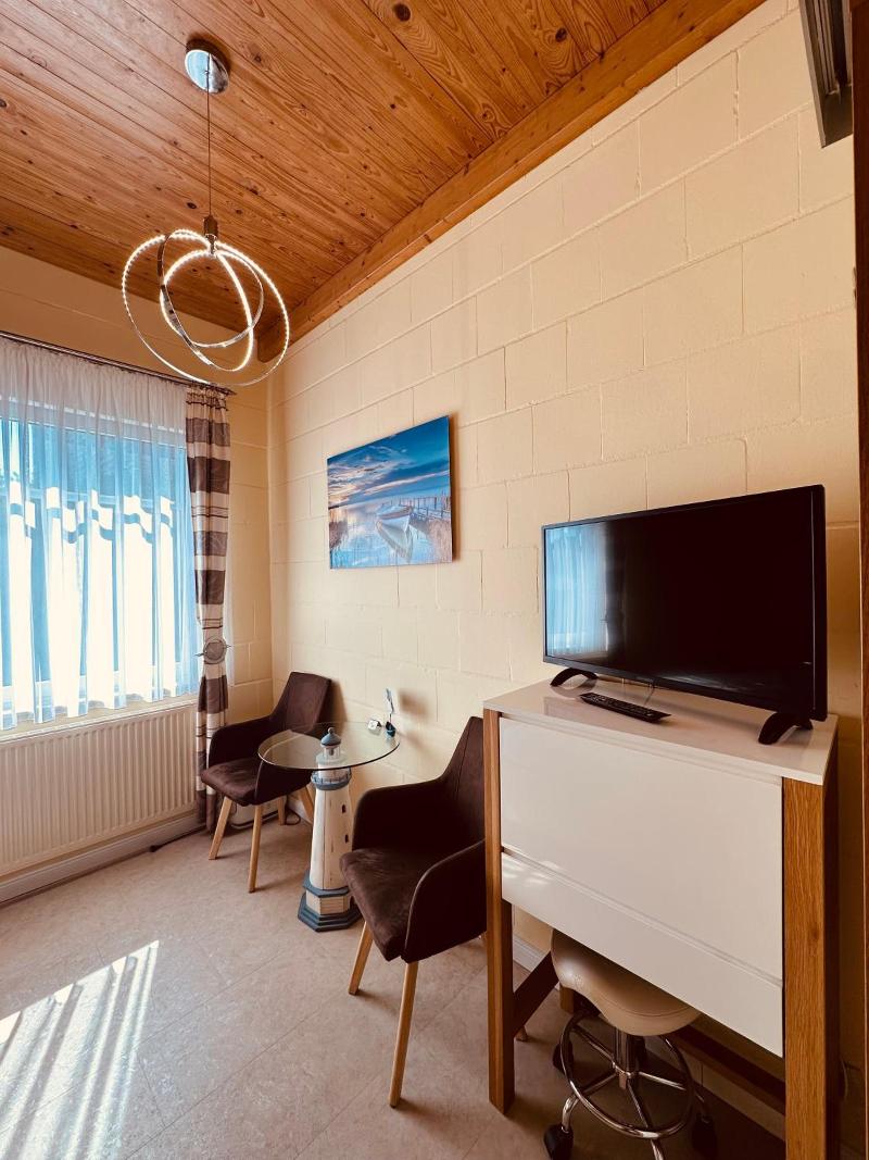 Hotel Drostenhof Garni image