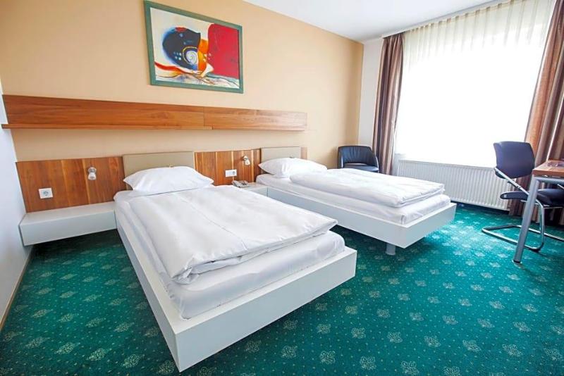 Hotel & Restaurant Ernst image