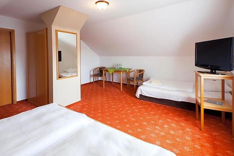 Hotel & Restaurant Ernst image