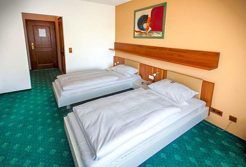 Hotel & Restaurant Ernst image