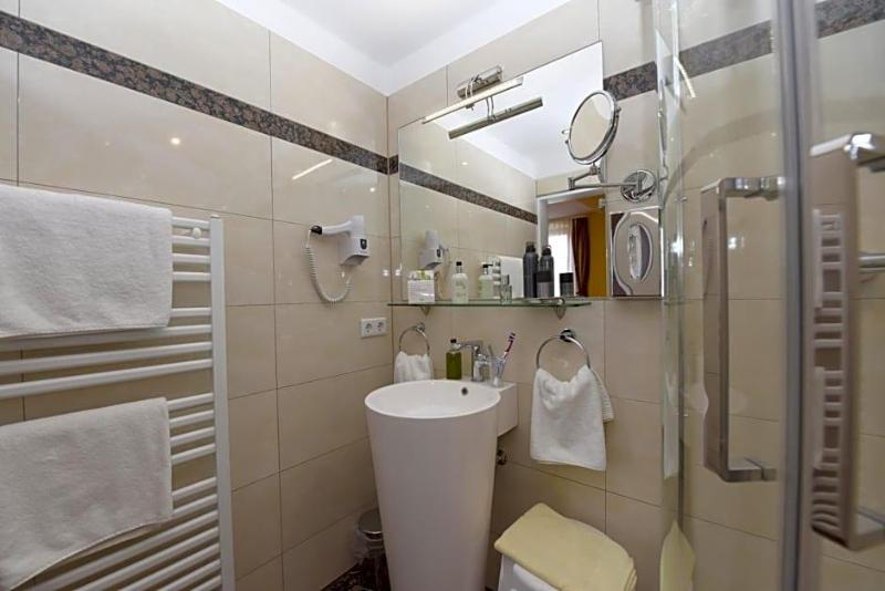 Hotel Freihof image