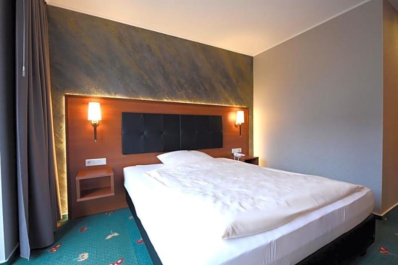 Hotel Freihof image