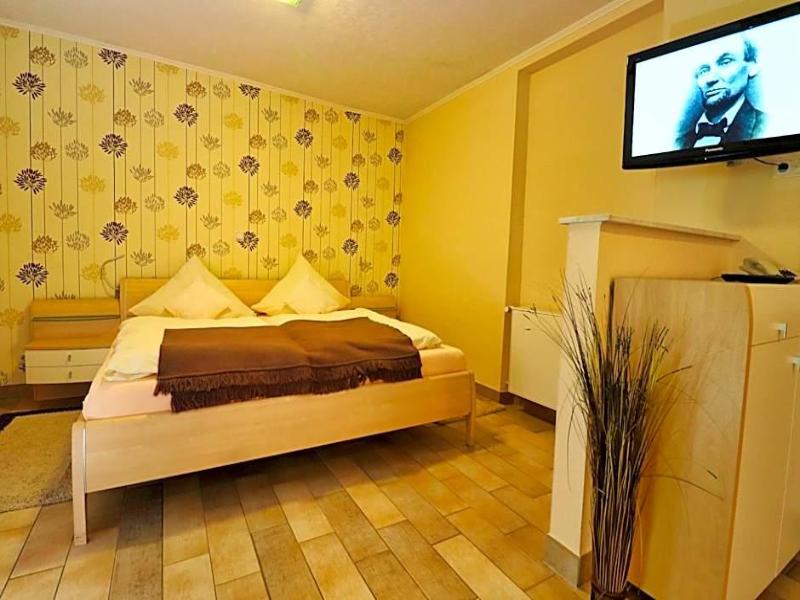 Hotel Maurer image