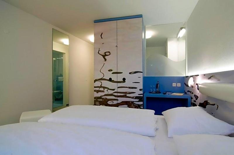 Hotel New Orleans image