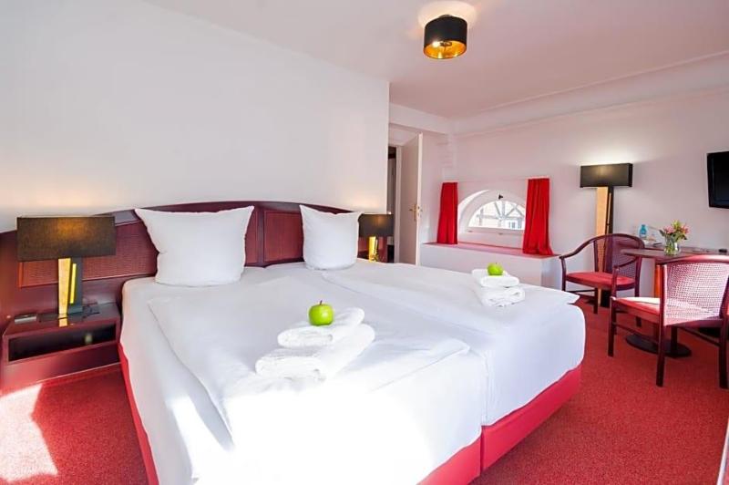 Hotel New Orleans image