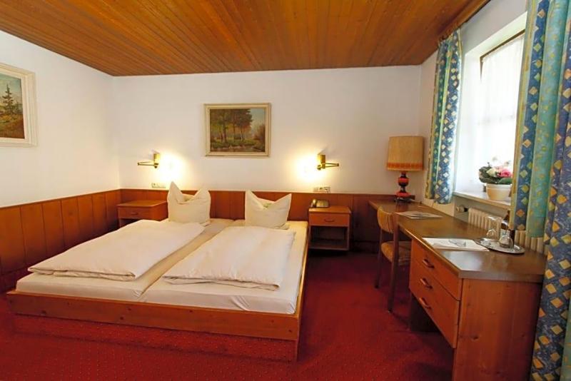 Hotel Neumayr image