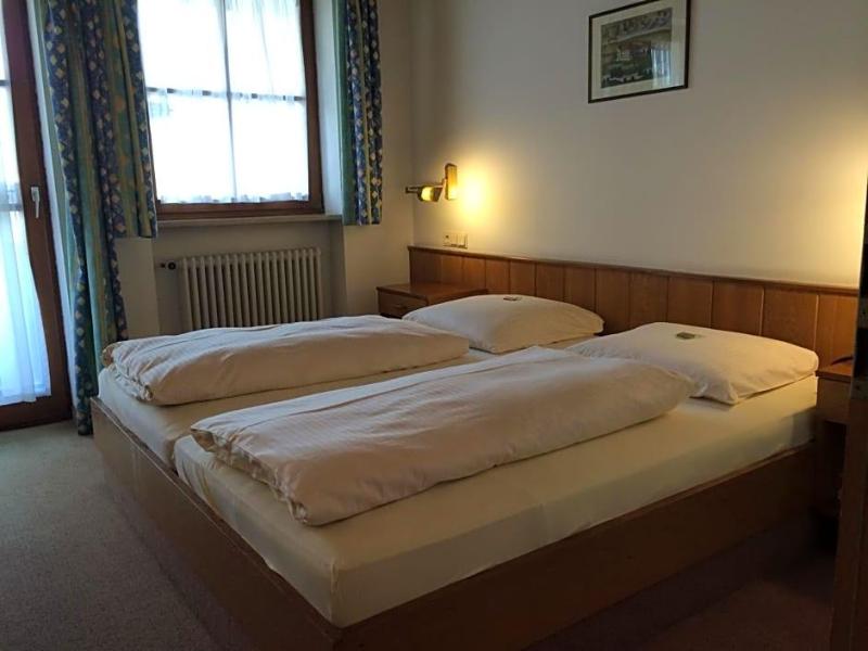 Hotel Neumayr image