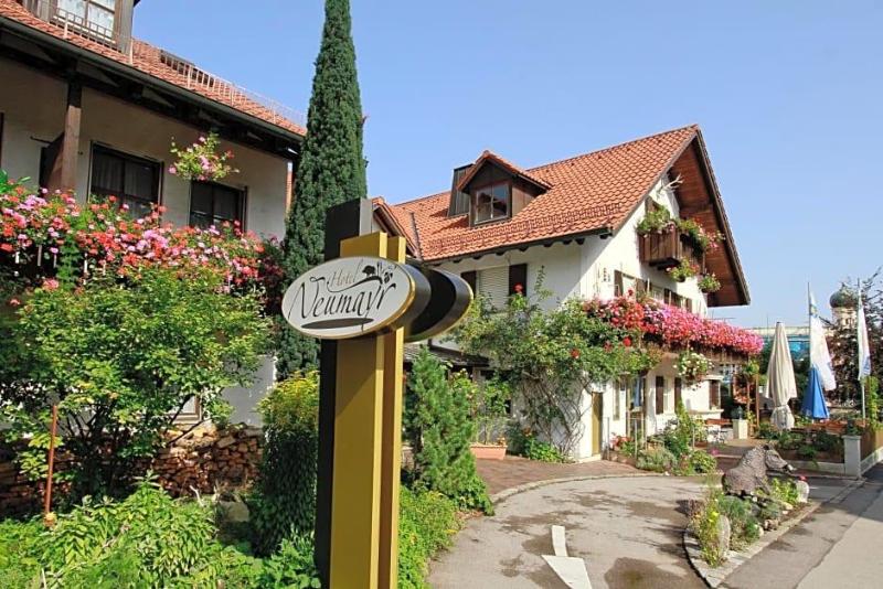 Hotel Neumayr image