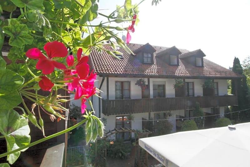 Hotel Neumayr image
