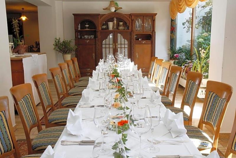 Hotel Neumayr image