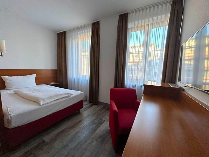 Hotel Fackelmann image
