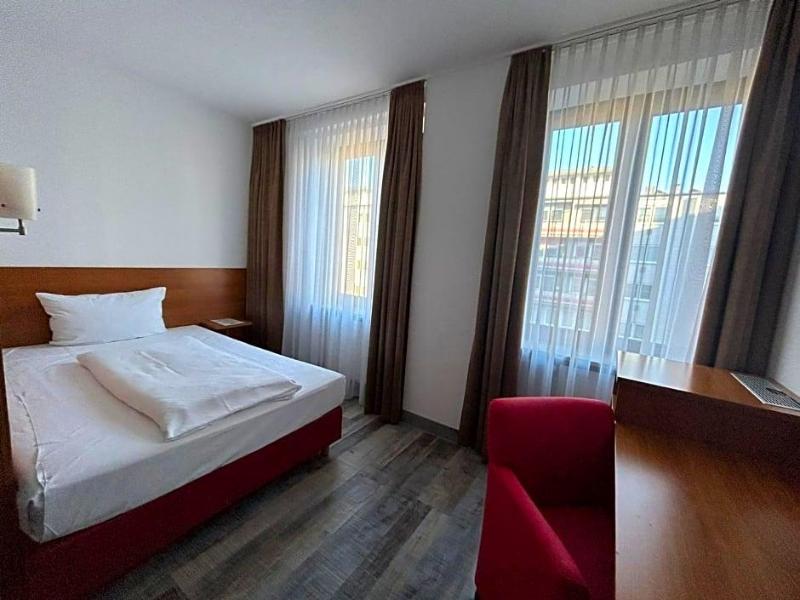 Hotel Fackelmann image