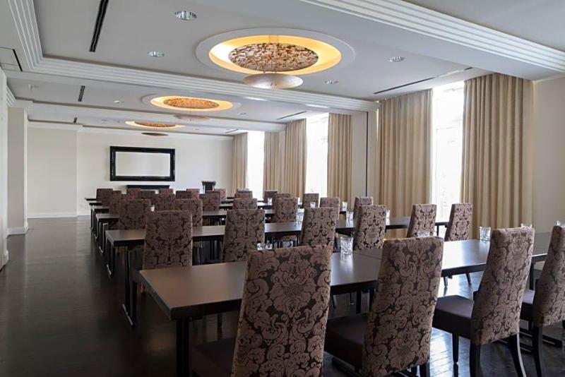 Kv?nig`s Hotel Am Schlosspark image
