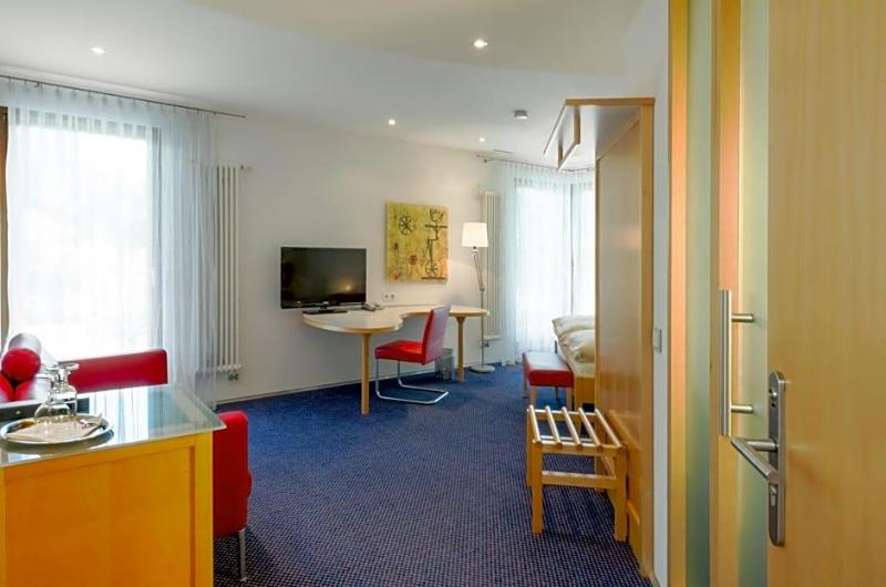 Parkhotel Schillerhv?he image