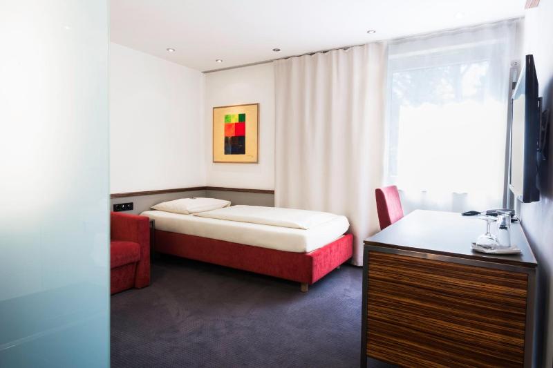Parkhotel Schillerhv?he image