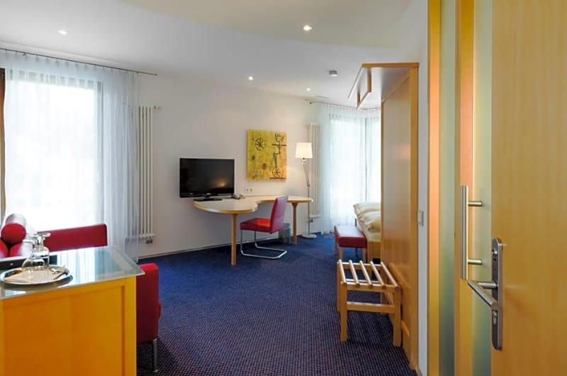 Parkhotel Schillerhv?he image