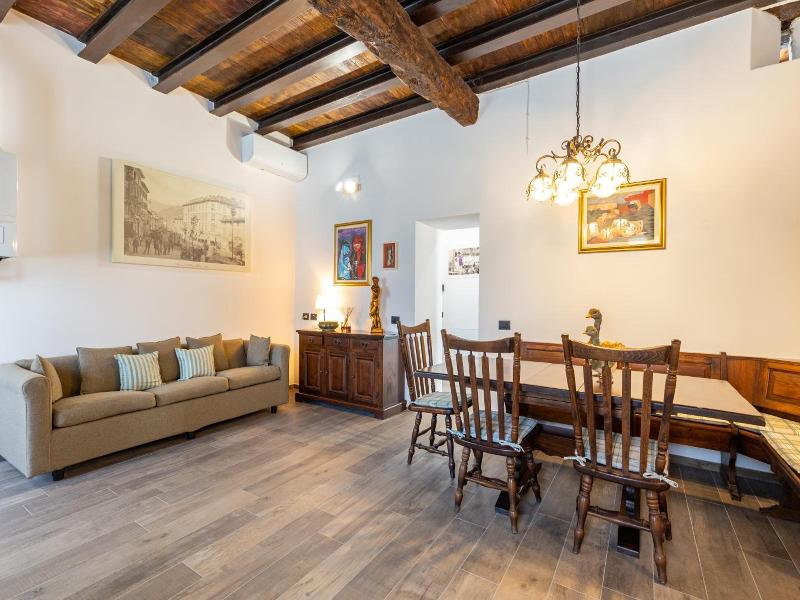La Casa Del Mulino image
