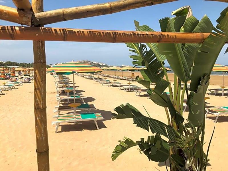 Oasi Beach Hotel — photo 2