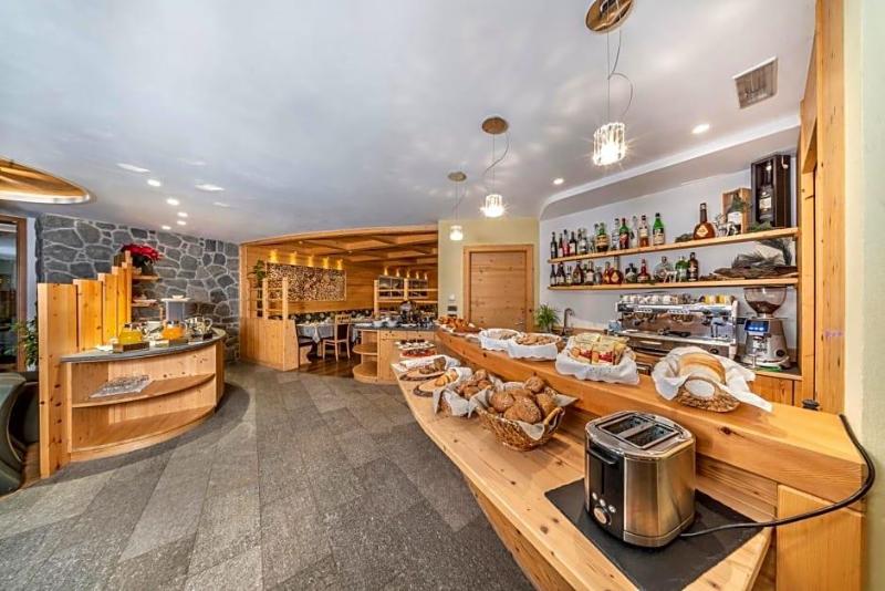 Hotel Chalet Dlaces image