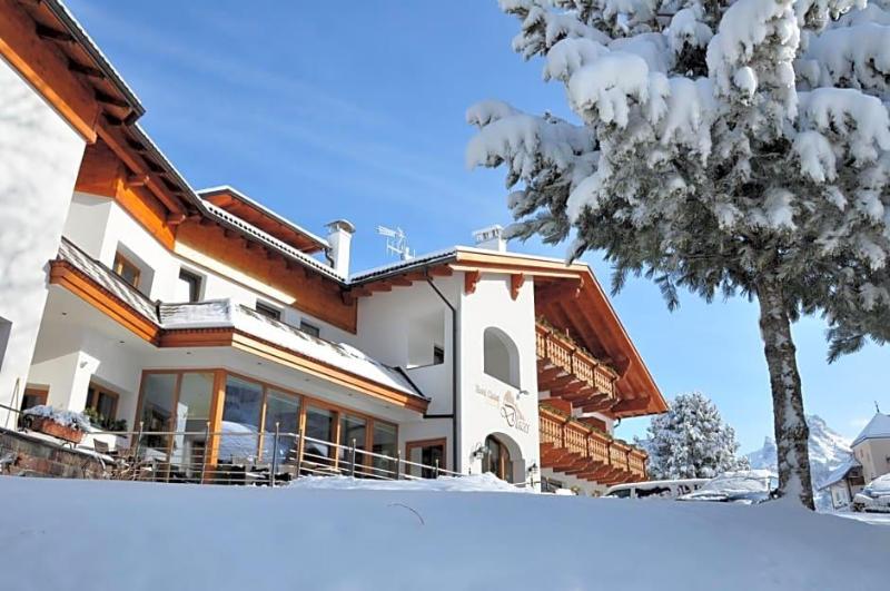 Hotel Chalet Dlaces image