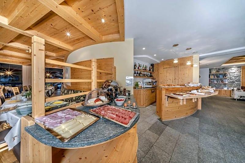 Hotel Chalet Dlaces image