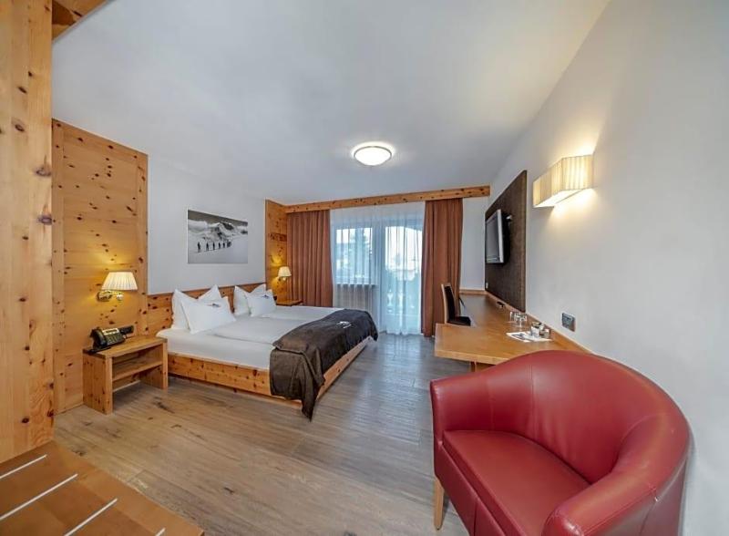 Hotel Chalet Dlaces image