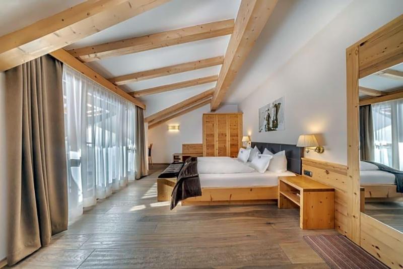 Hotel Chalet Dlaces image