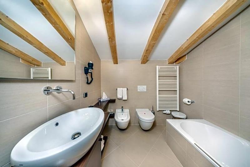Hotel Chalet Dlaces image