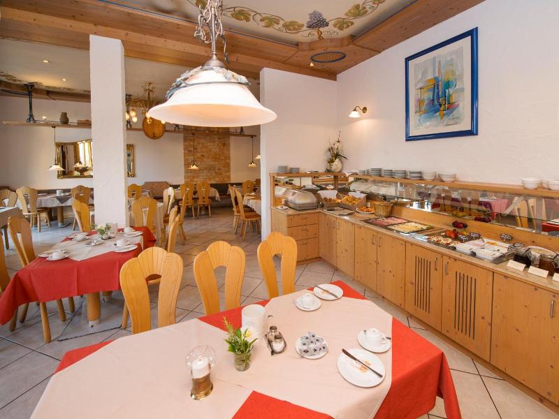 Landhotel Hopp Garni image
