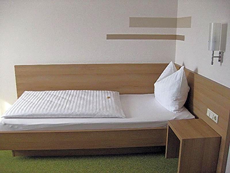 Landhotel Hopp Garni image