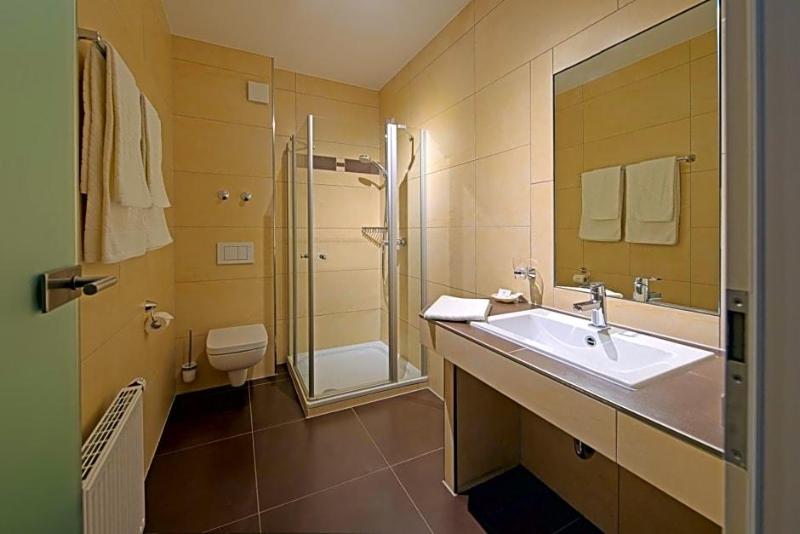 Landhotel Hopp Garni image