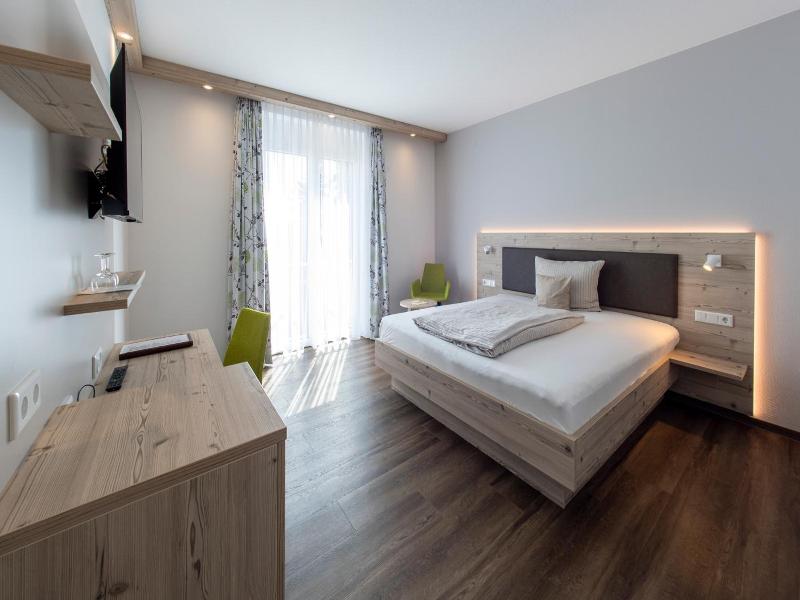 Landhotel Hopp Garni image