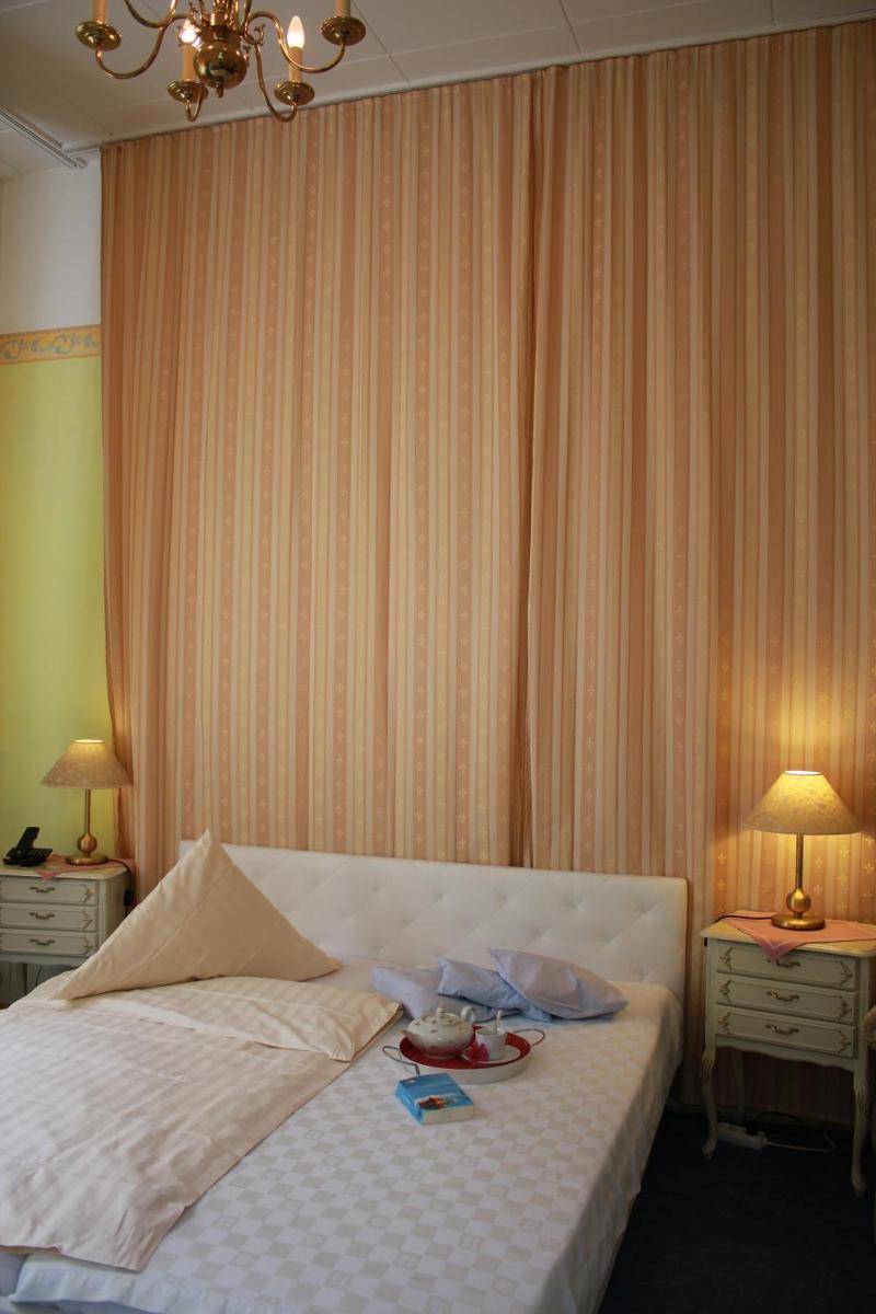 Hotel Waldfriede image
