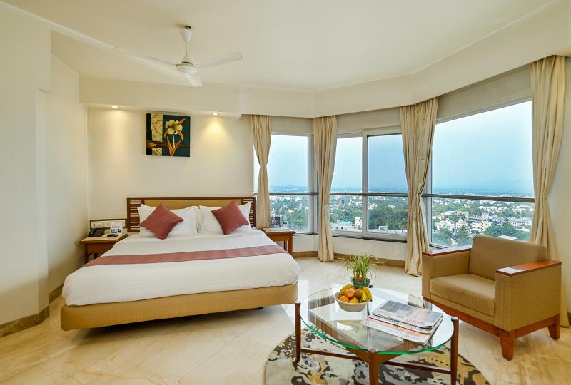 Hotel Mahraja Regency, Satara